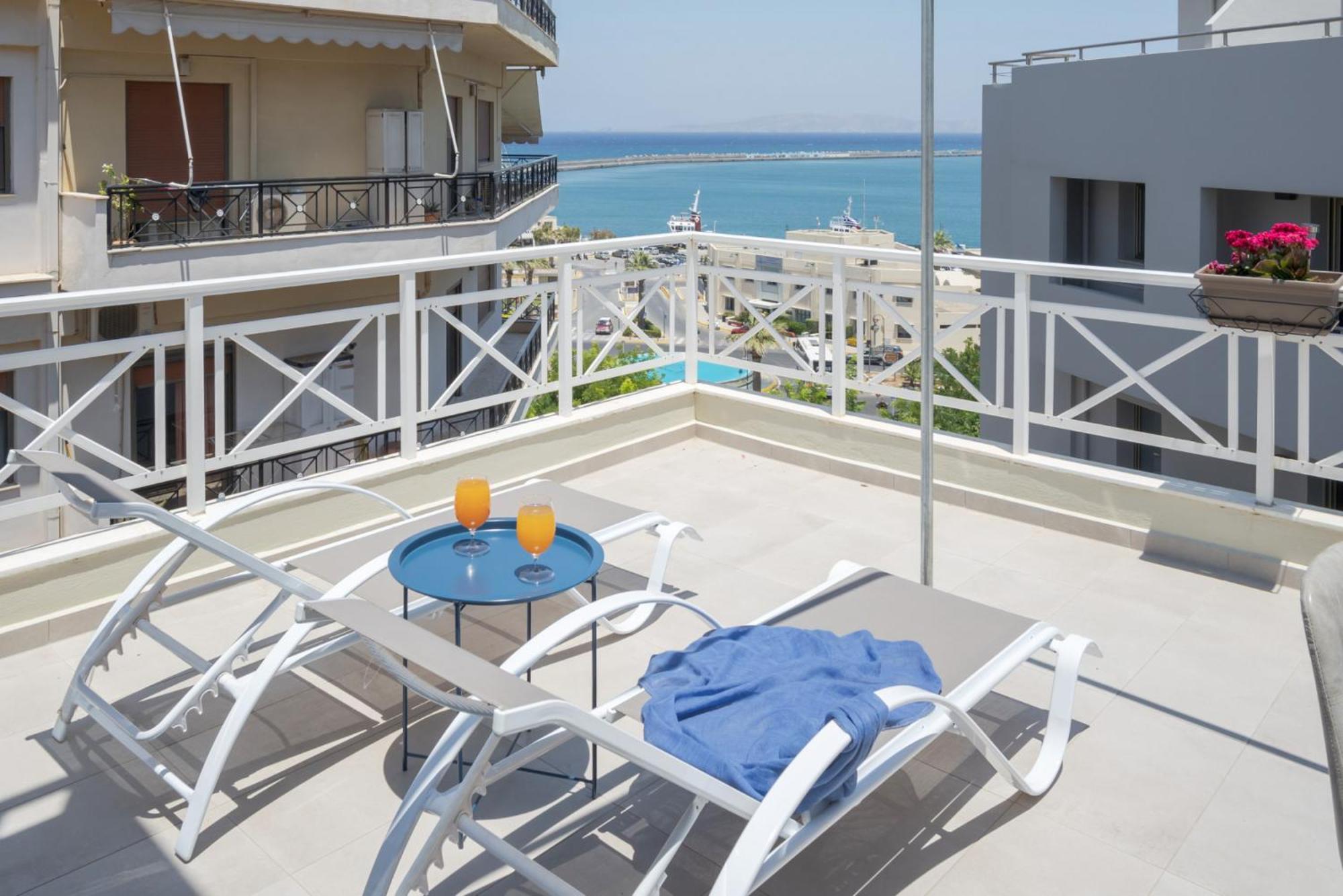 Appartamento Chic, Downtown, Penthouse W Sundeck And Seaview Candia Esterno foto